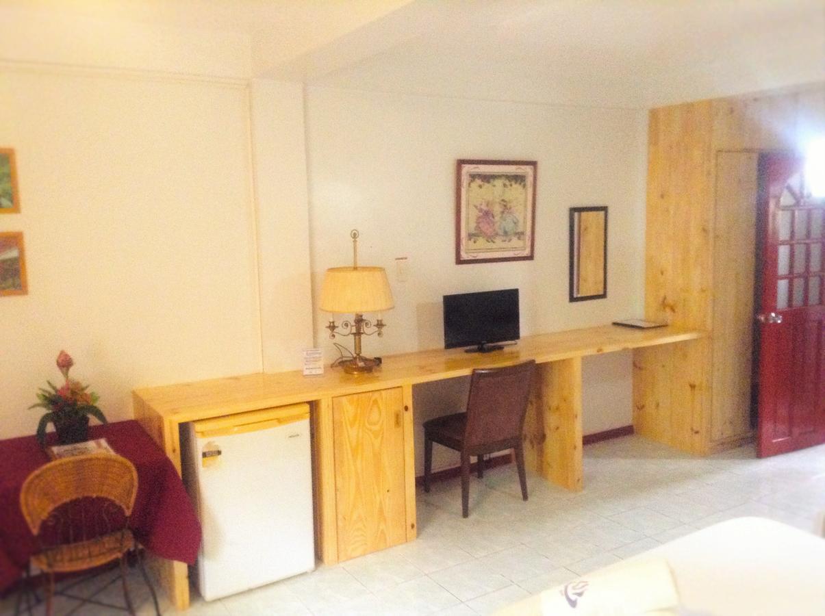 Makiling Onsen Hotel Лос Баньос Екстериор снимка